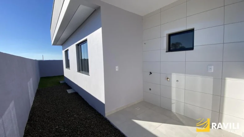 Duas Casas Geminadas para Venda no Loteamento Vila Germânica!