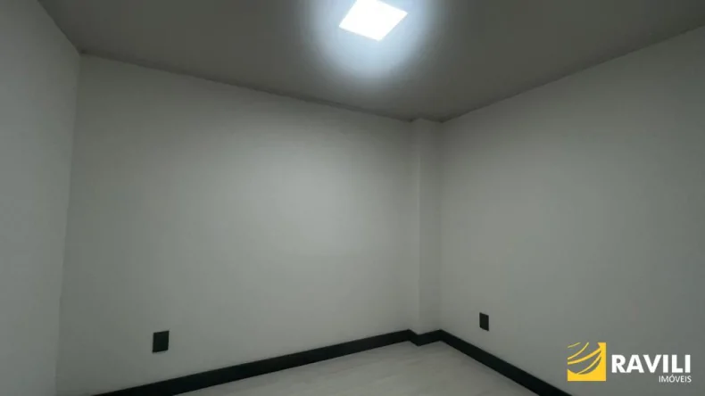 Casa com 2 Pavimentos para Venda no Bairro Cruzeiro do Sul!