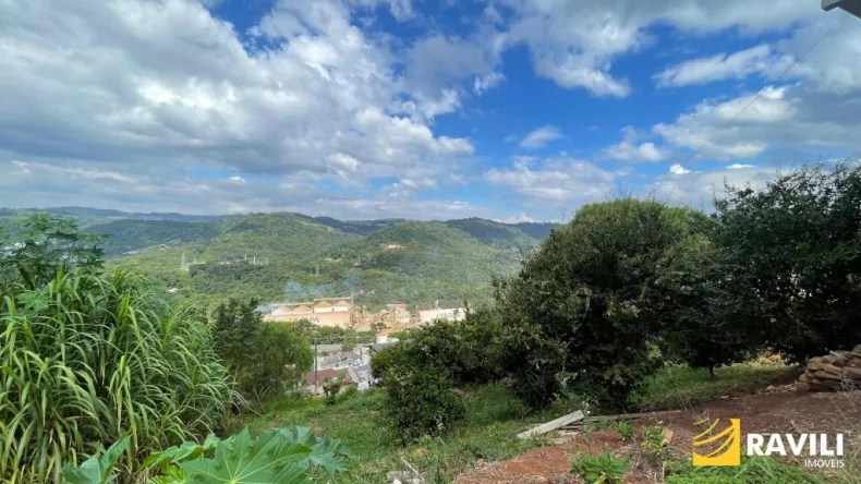 Casa para Venda no Bairro Menino Deus!