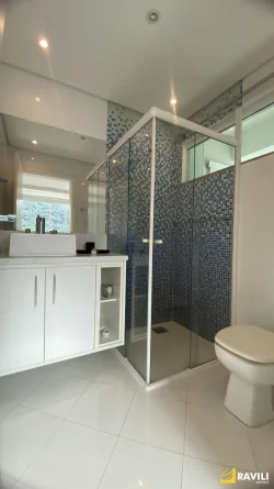 Amplo Apartamento Semimobiliado para Locação!