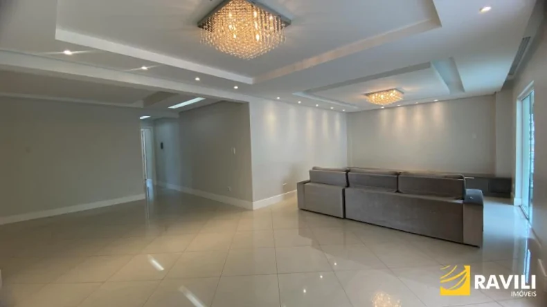 Amplo Apartamento Semimobiliado para Locação!