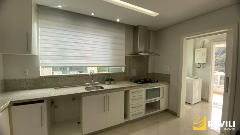 Amplo Apartamento Semimobiliado para Locação!