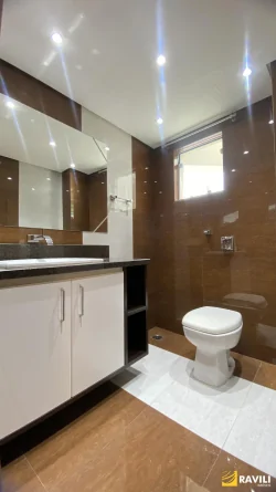 Amplo Apartamento Semimobiliado para Locação!