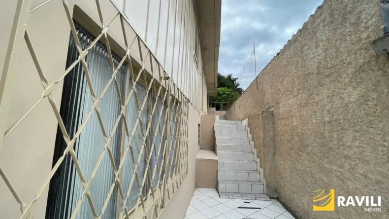 Casa Pavimento Superior para Locação no Bairro Vila Pedrini!
