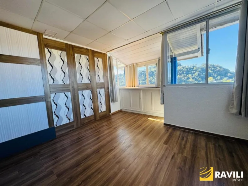 Apartamento Semi-mobiliado para Locação!