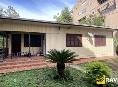 Ampla Casa para Locação na Av XV de Novembro em Joaçaba!