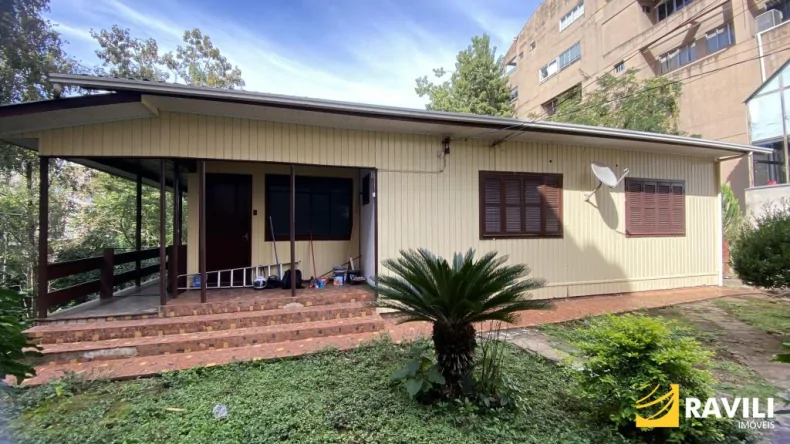 Ampla Casa para Locação na Av XV de Novembro em Joaçaba!