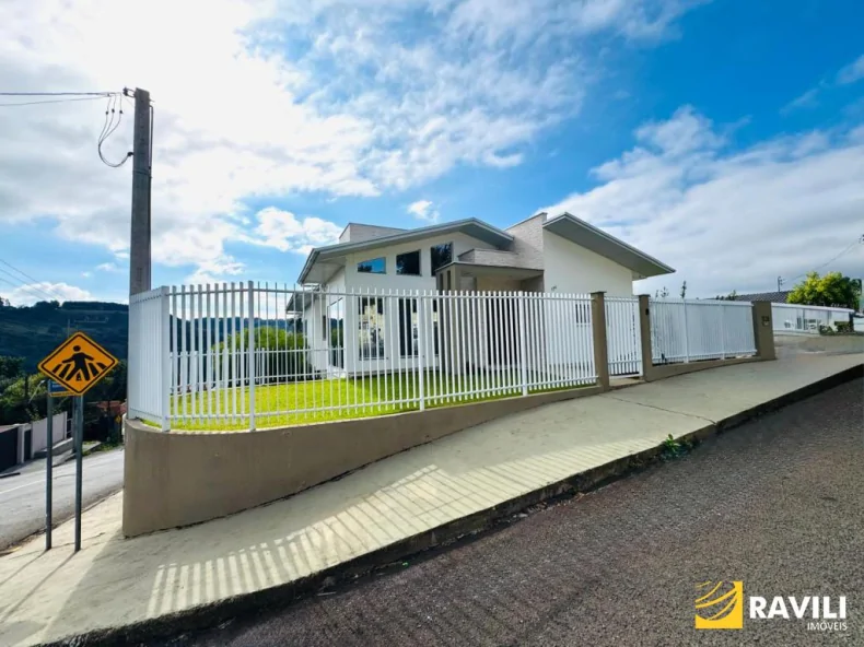 Casa Alto Padrão para Locação.