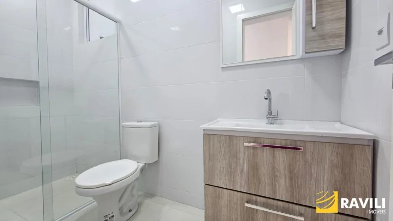 Amplo Apartamento para Locação
