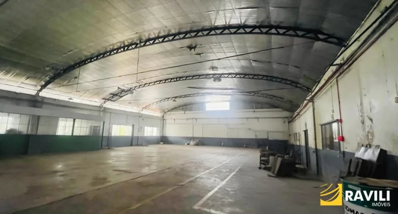 Barracão Comercial/Industrial para Locação!