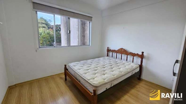 Amplo Apartamento para Locação 
