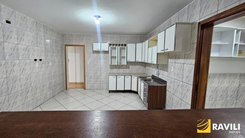 Amplo Apartamento para Locação 
