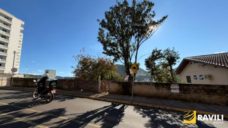 Terreno à Venda na Rua José Bonifácio, Centro/Herval D'Oeste!