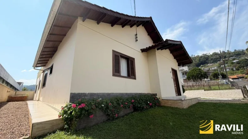Casa À Venda no Bairro Vila Nova em Luzerna/SC!