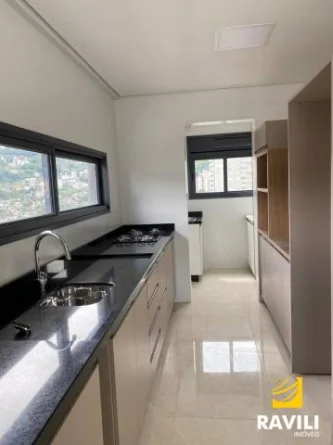 Apartamento Alto Padrão com 3 Suítes no Ed. Fenix para Locação!