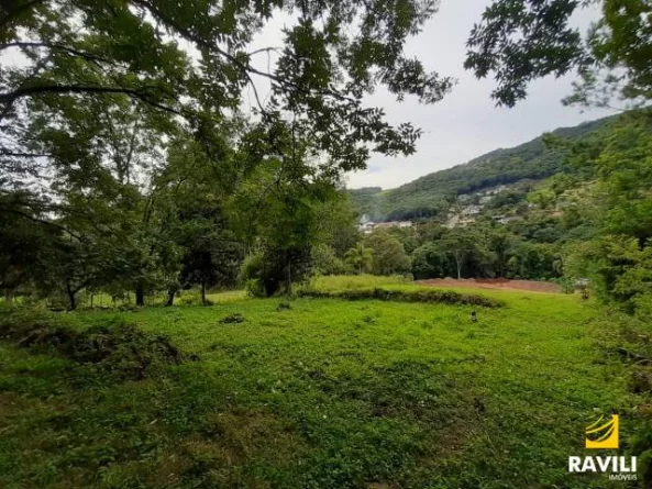 Terreno para a Venda 5752,43 m² na AV. Caetan