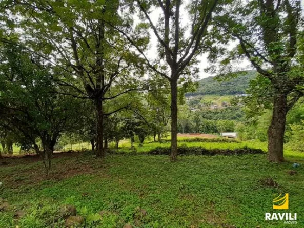 Terreno para a Venda 5752,43 m² na AV. Caetan